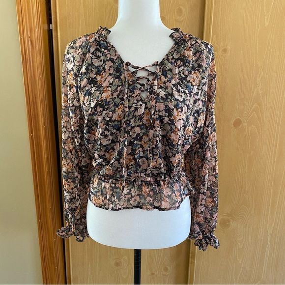 American Eagle • Chiffon Lace Up Blouse in Washed Black - Picture 6 of 15